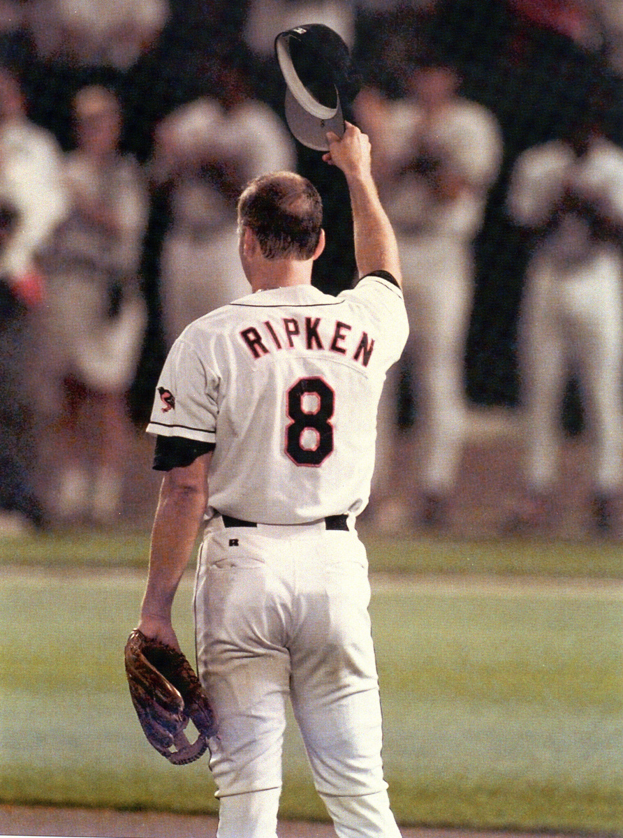 p1-RIPKEN-RECORD-SWEENEY.jpg