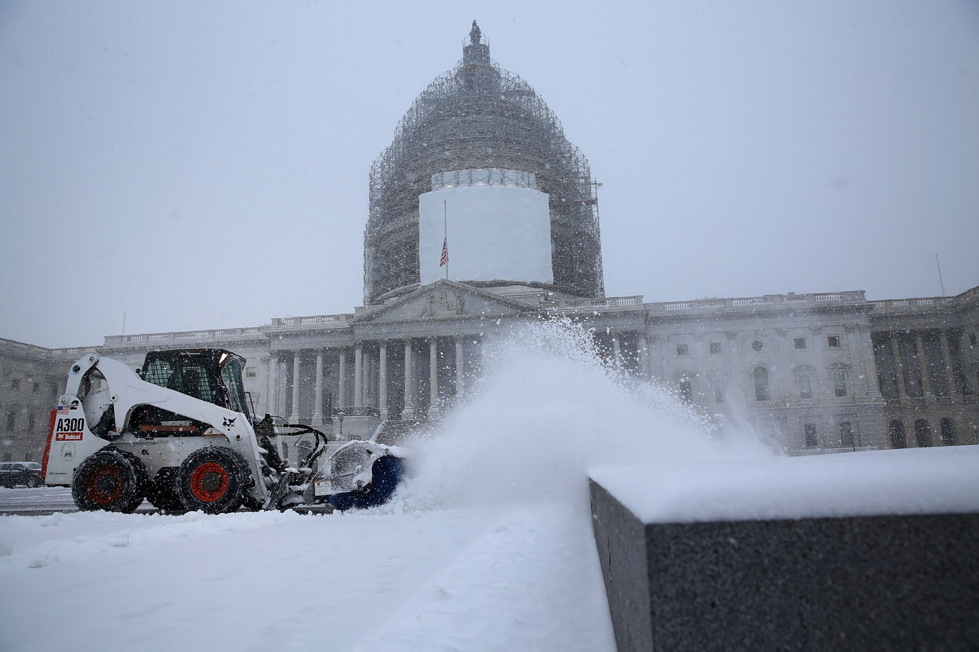 First snow of 2015 falls in Maryland, D.C.