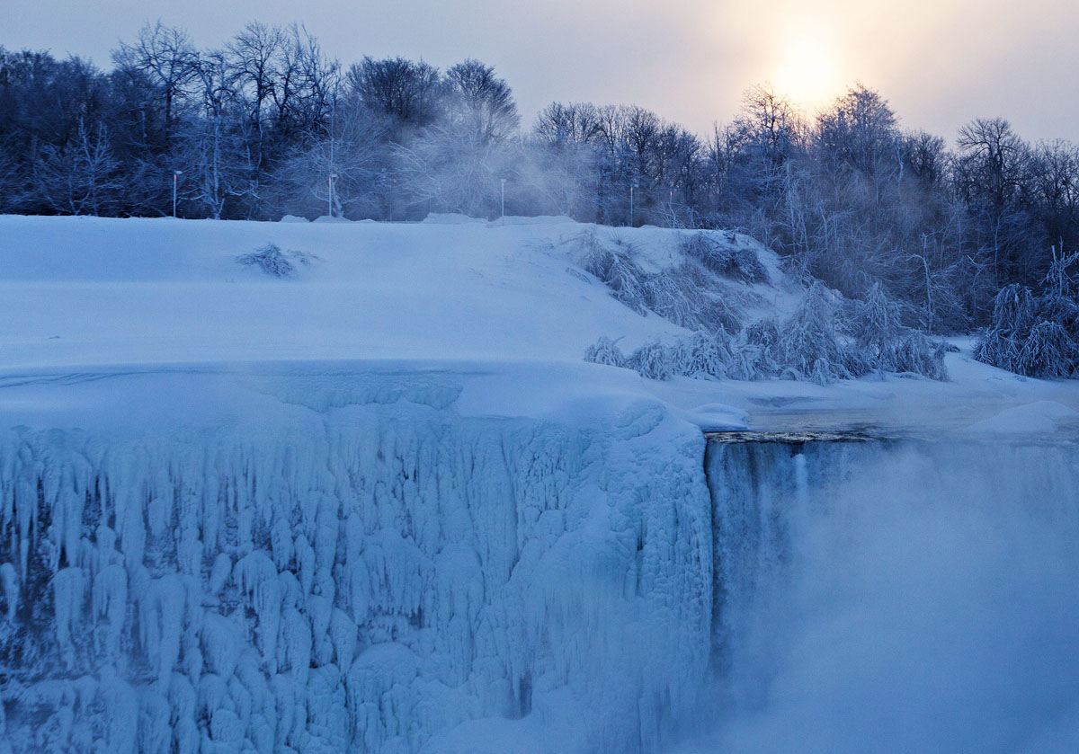 The almostfrozen Niagara Falls