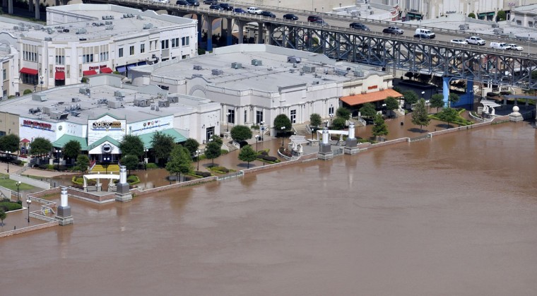 AP-Red-River-Flooding-13-760x419.jpg