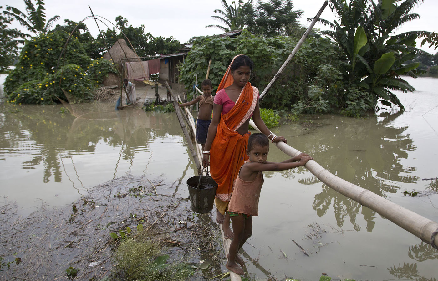 the india monsoon Learn all about the monsoon season rains and weather of the indian subcontinent and southern asia. the india monsoon Learn all about the monsoon season rains and weather of the indian subcontinent and southern asia.