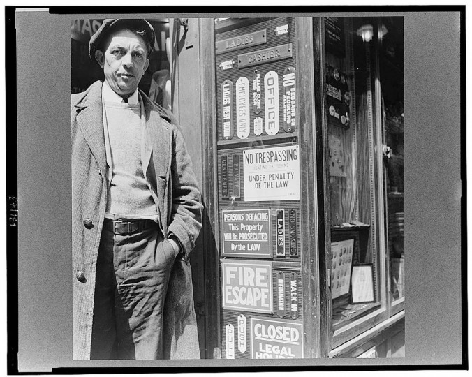 Baltimore, Maryland. Sign company. (Marjory Collins / April 1943)