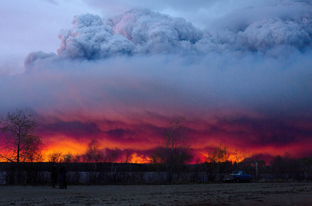 [Image: fort-mcmurray-alberta-canada-forest-fire...2016-5.jpg]