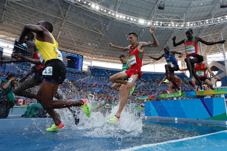 Steeplechase rio olympic athletics event 3000m athletes compete final during games men stadium dennis janeiro afp adrian getty august