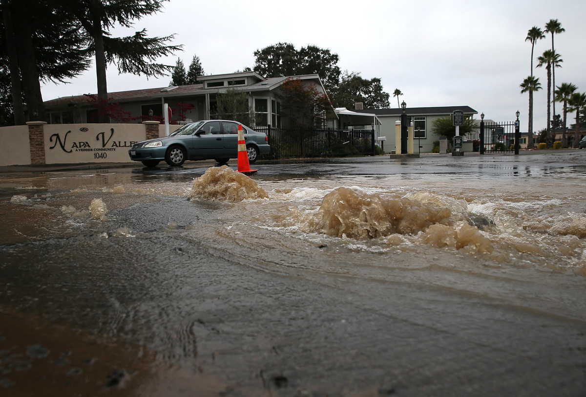 Earthquake in Napa leaves widespread damage, dozens injured